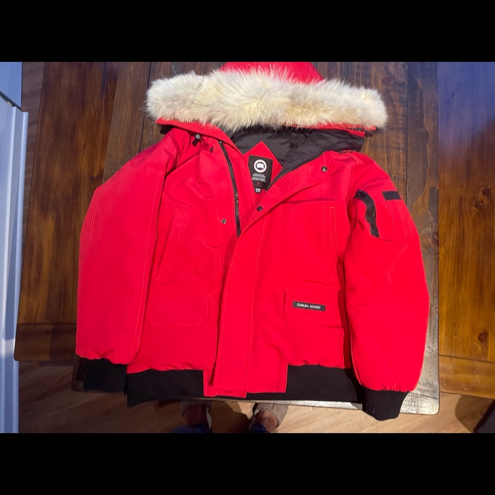 Youth XL Authentic Canada Goose